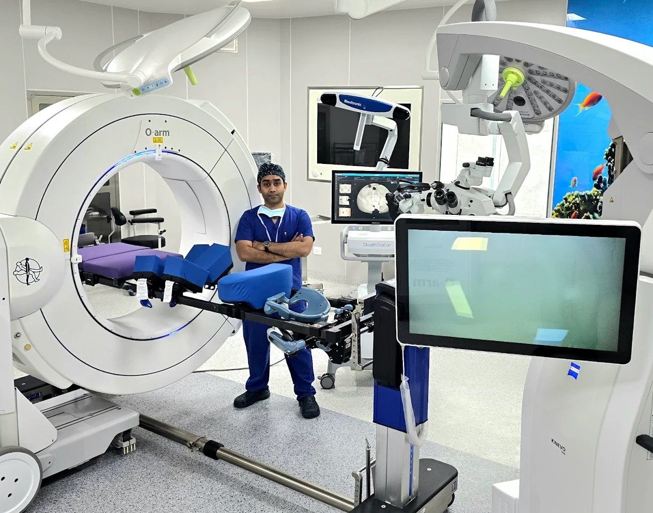 Dr. Dibya Jyoti Mahakul in the operating room